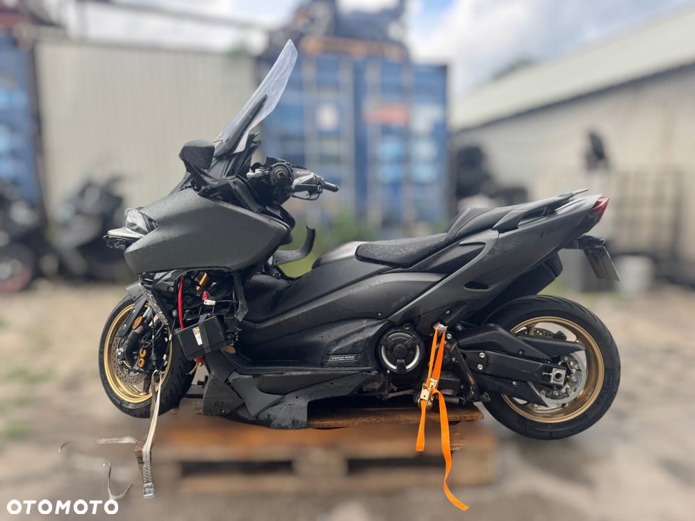 Yamaha Tmax - 5