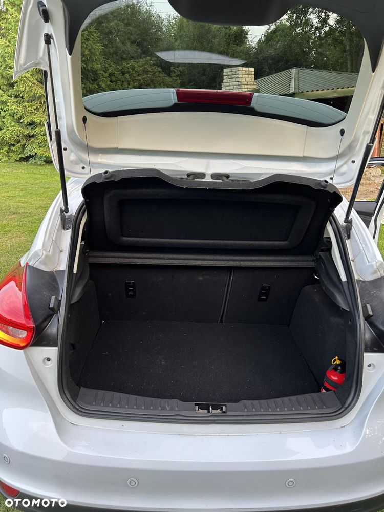 Ford Focus 1.0 EcoBoost Titanium - 8