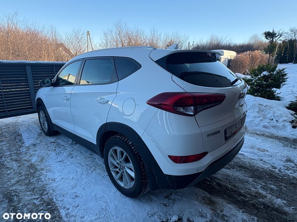 Hyundai Tucson 2.0 CRDI BlueDrive GO 2WD - 8