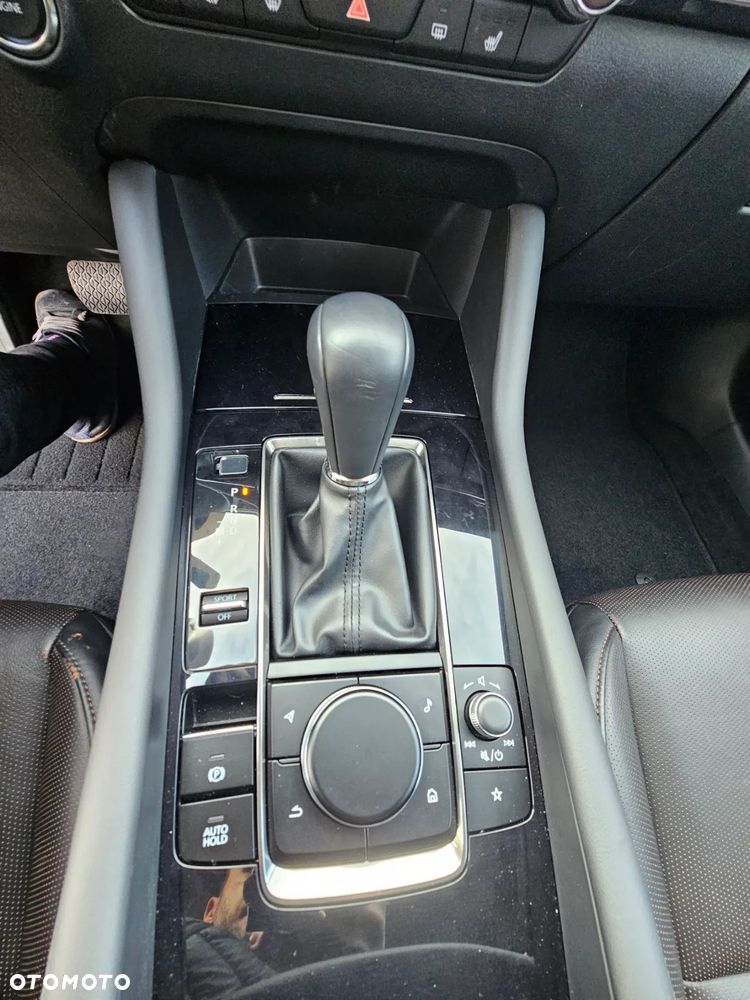 Mazda 3 e-SKYACTIV-X 186 M HYBRID EXCLUSIVE-LINE - 9