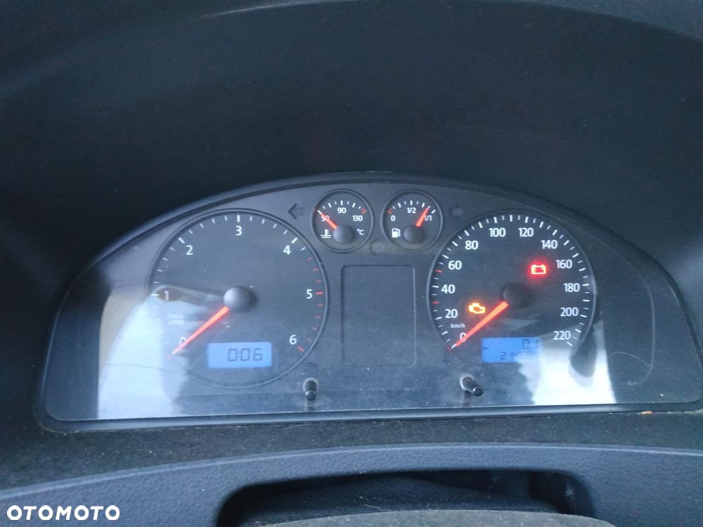 Volkswagen Transporter - 7