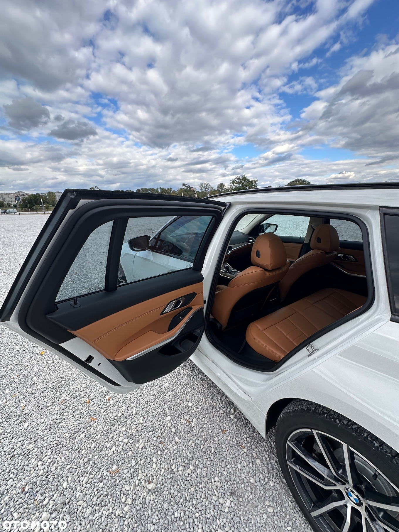 BMW Seria 3 320d Touring Luxury Line - 13