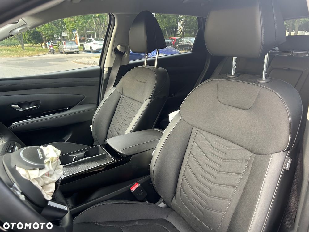 Hyundai Tucson 1.6 T-GDi HEV Executive 2WD - 10
