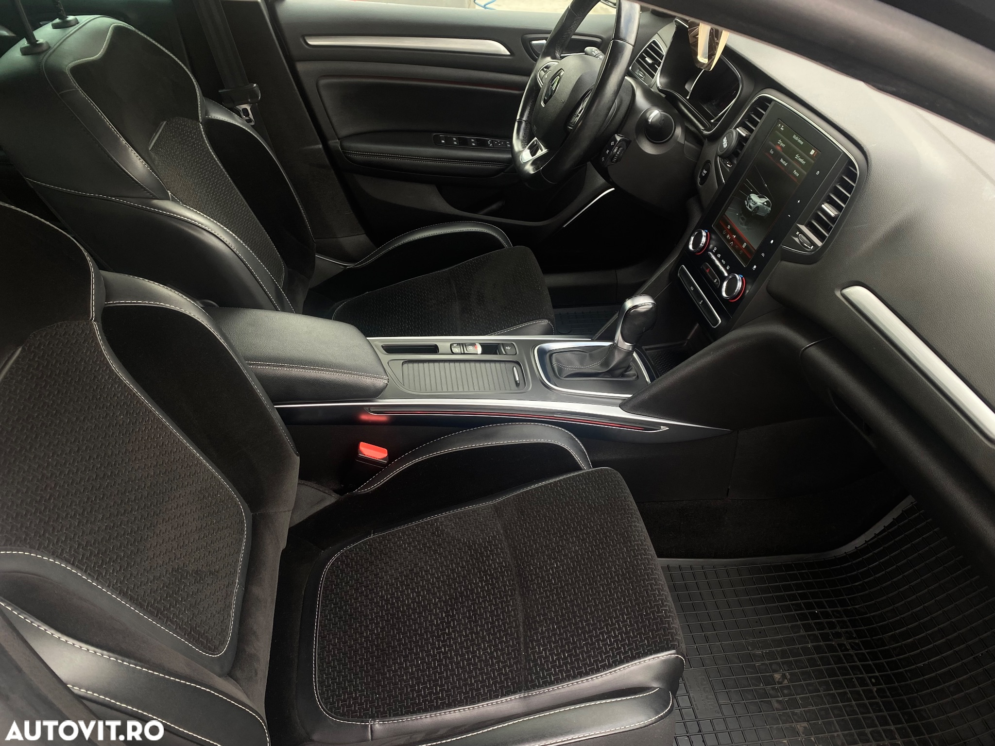 Renault Megane BLUE dCi EDC Intens - 14