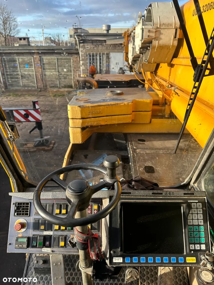Liebherr LTM1050/1 - 4