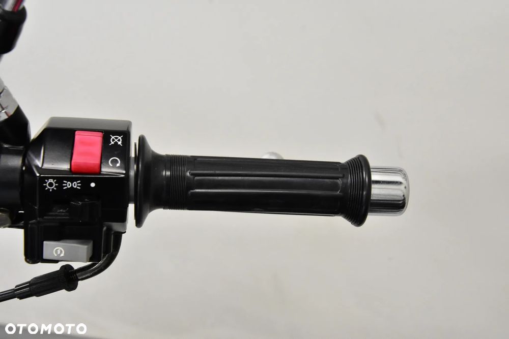 Yamaha XV - 19