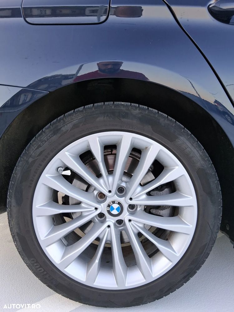 BMW Seria 5 518d AT MHEV - 23