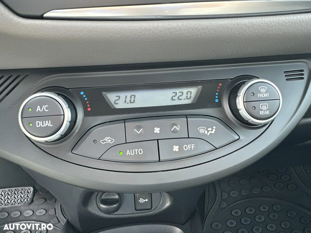 Toyota Yaris - 18