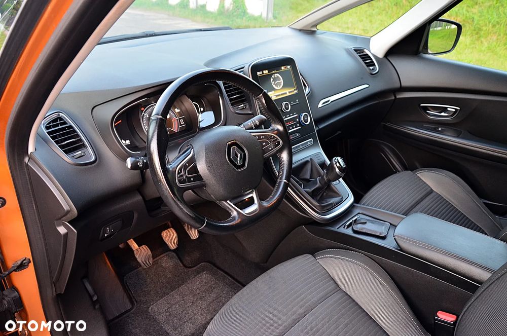 Renault Scenic - 10