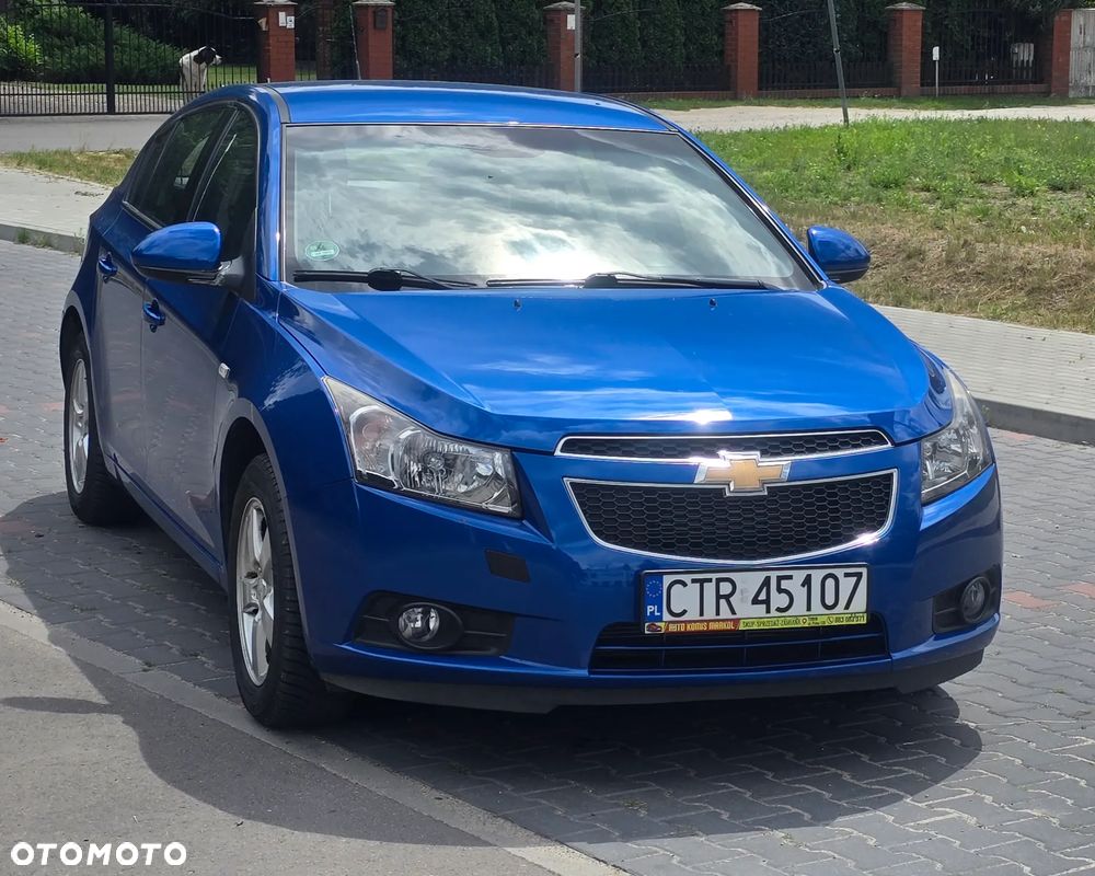 Chevrolet Cruze 1.6 LT+ - 9