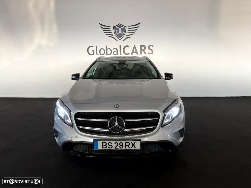Mercedes-Benz GLA 200 - 2