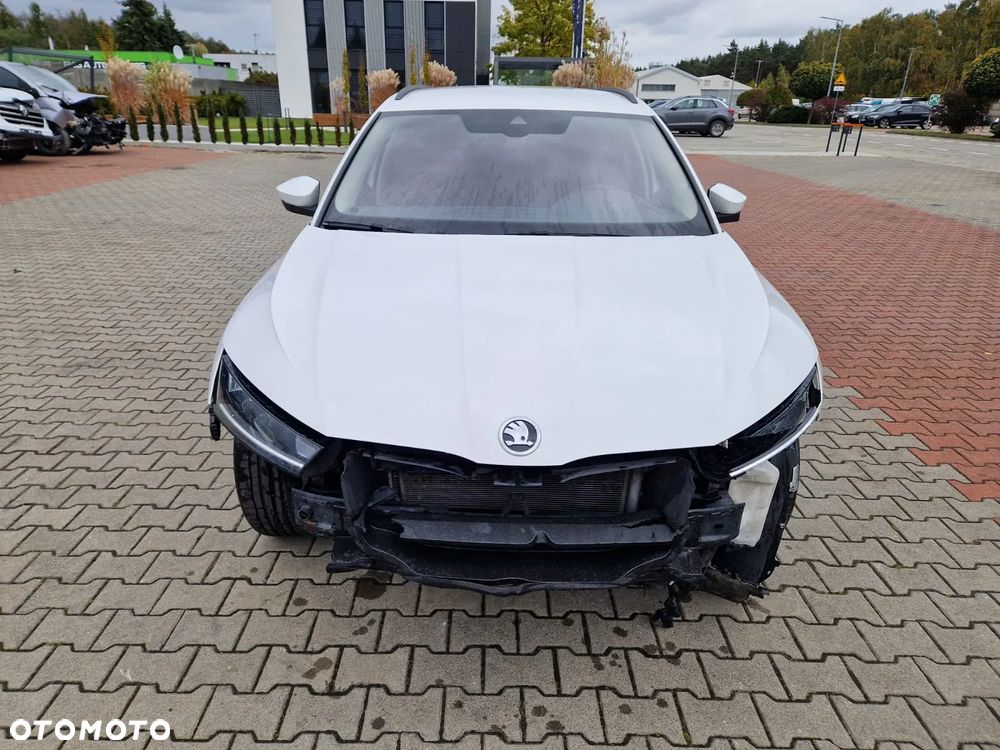 Skoda Octavia 2.0 TDI Ambition DSG - 8