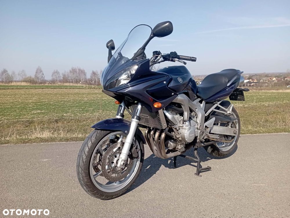 Yamaha FZ6 - 15