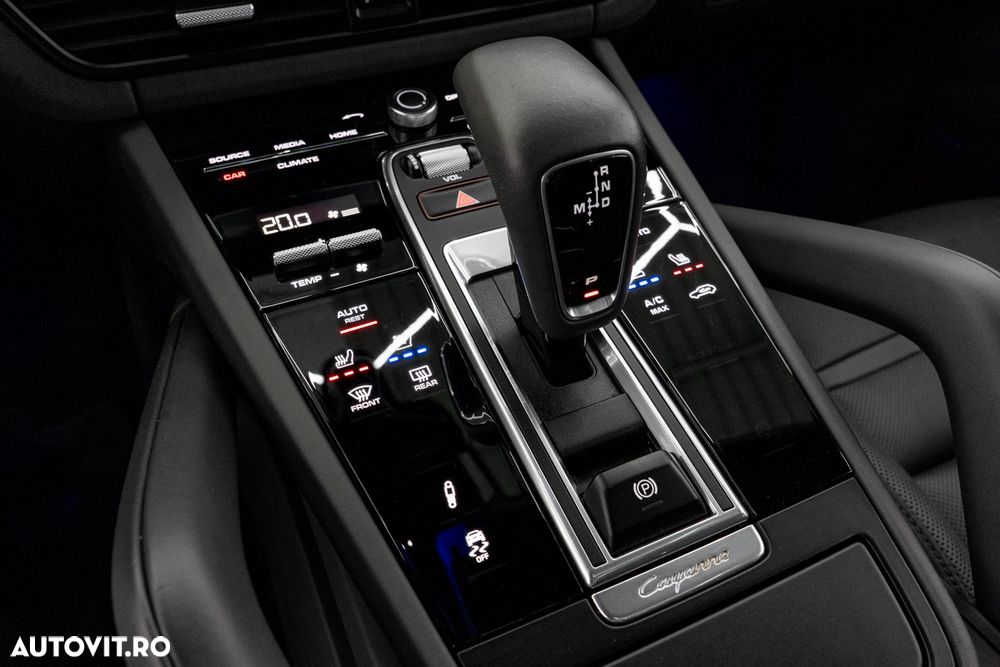 Porsche Cayenne Coupe Tiptronic S - 36