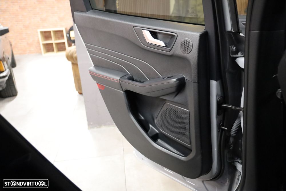 Ford Kuga 2.5 PHEV ST-Line X - 10