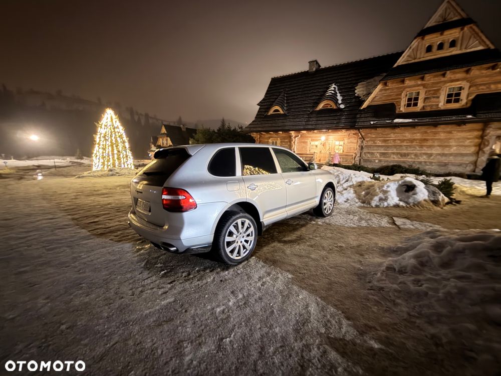 Porsche Cayenne Tiptronic S - 32