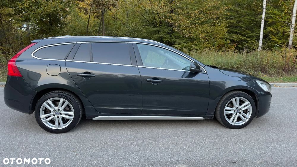 Volvo V60 D3 Momentum - 14