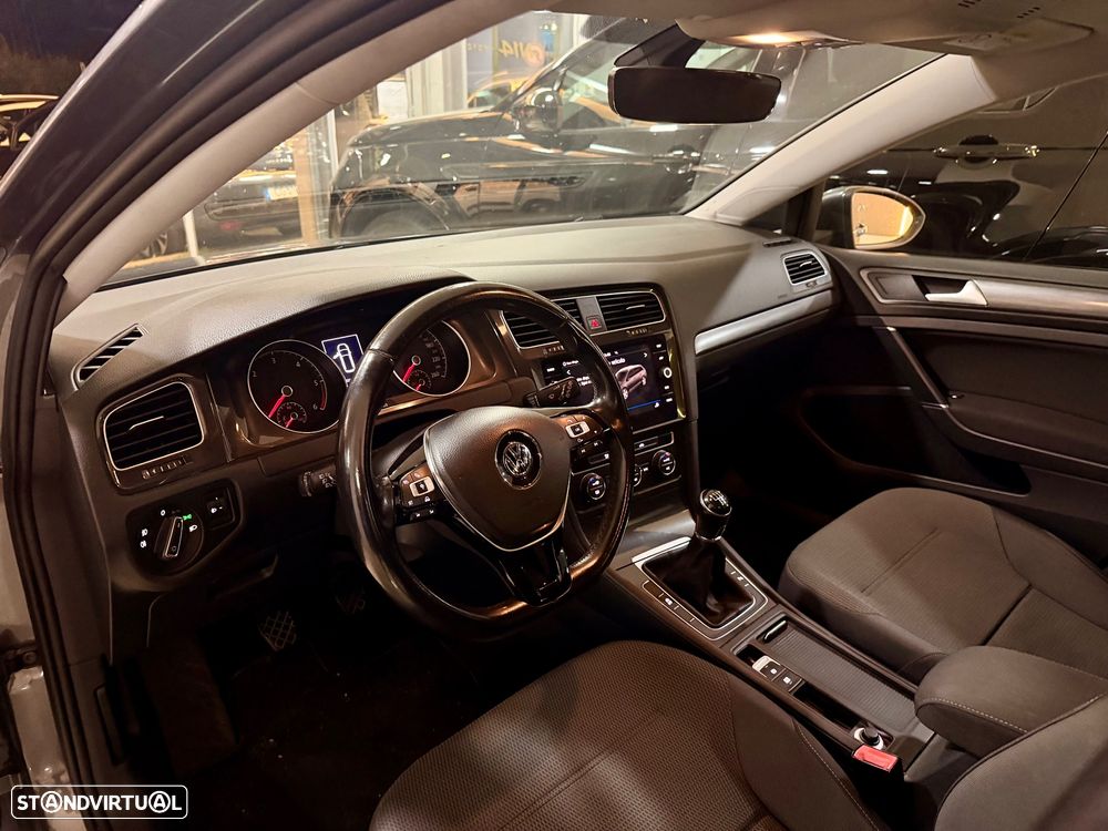 VW Golf Variant 1.6 TDi Highline - 8