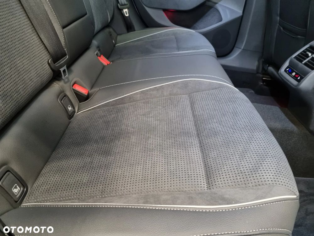 Skoda Superb 2.0 TSI Sportline DSG - 20