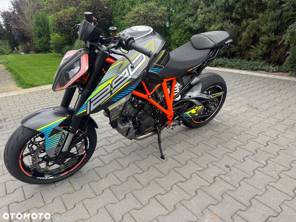 KTM Super Duke - 15