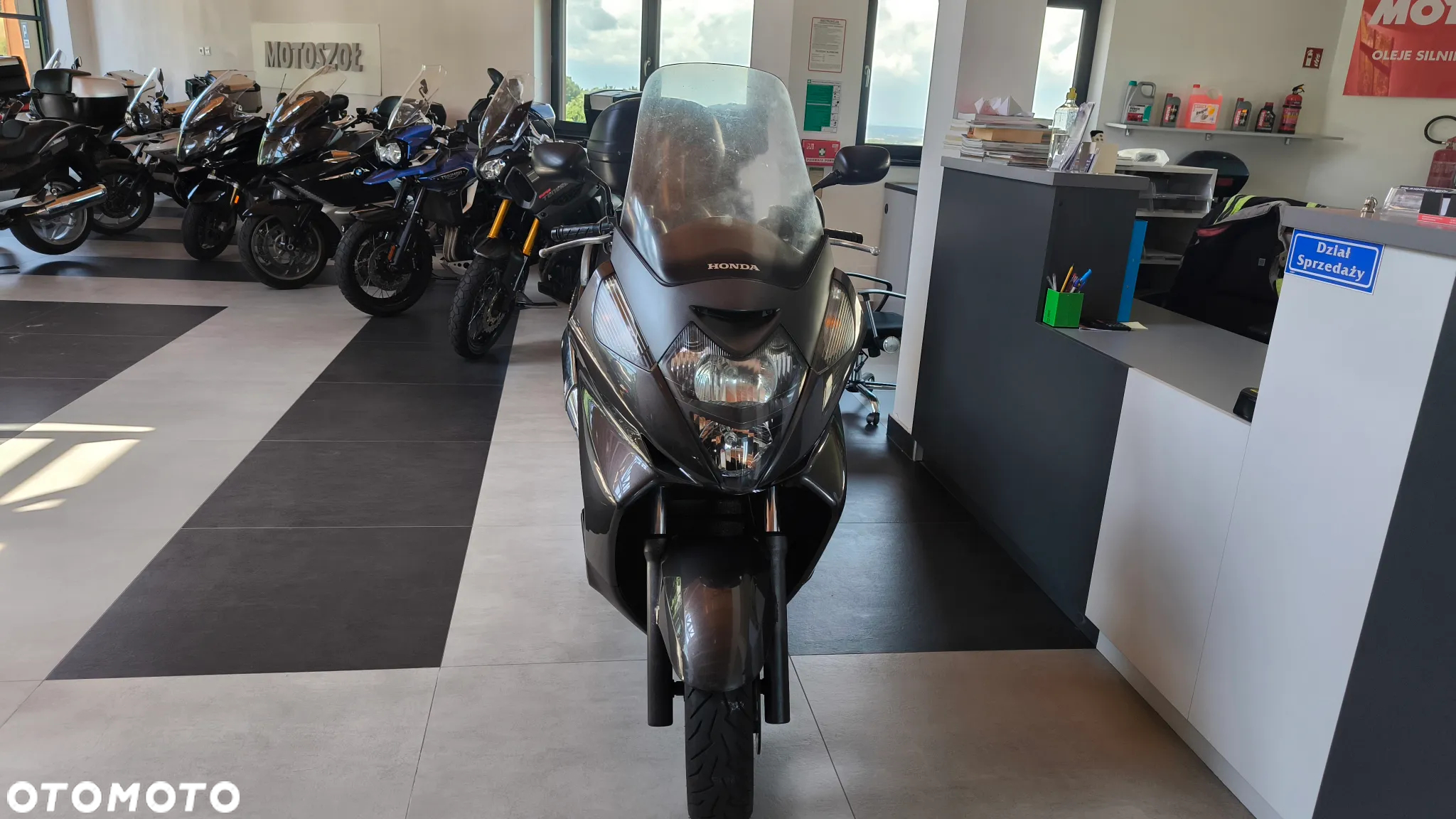 Honda Silver Wing - 7