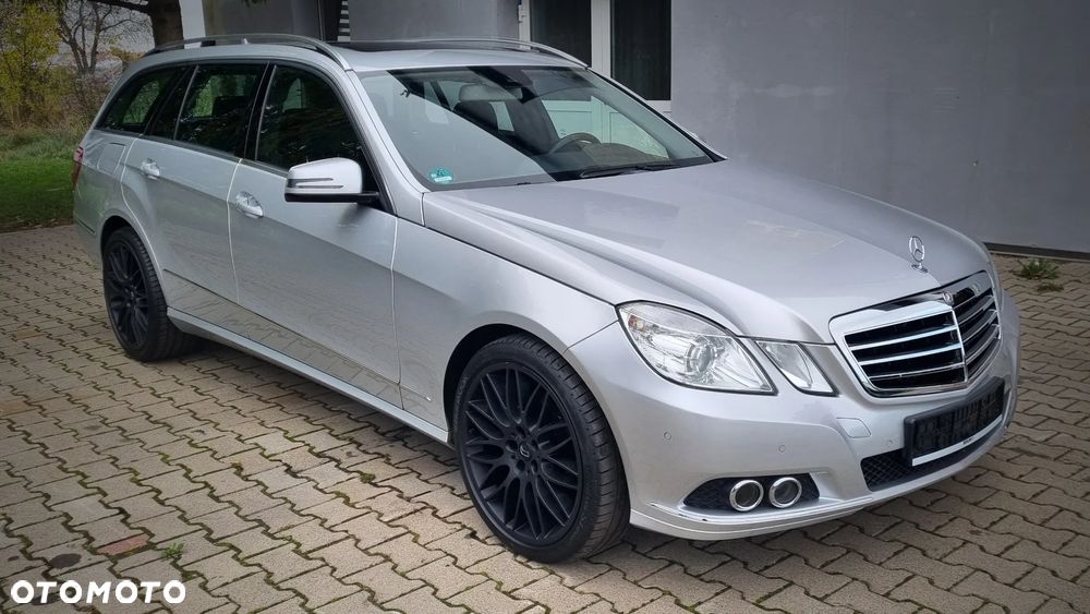 Mercedes-Benz Klasa E 220 T CDI DPF BlueEFFICIENCY Automatik Elegance - 1