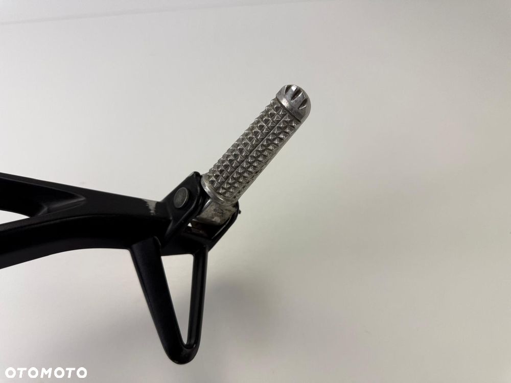 Prawy set pasażera Yamaha MT 125 2020+ - 11