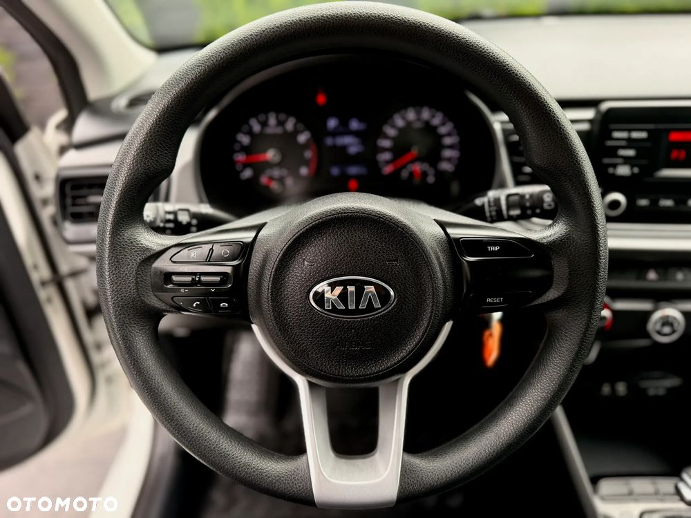 Kia Rio 1.4 L - 13