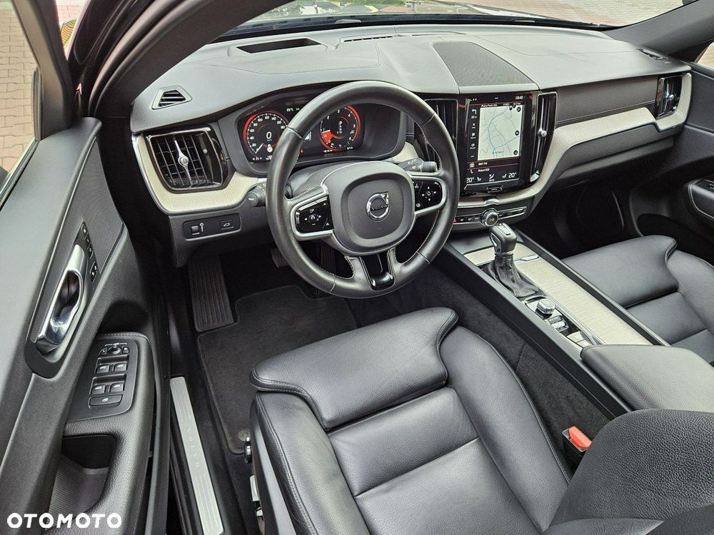 Volvo XC 60 - 8