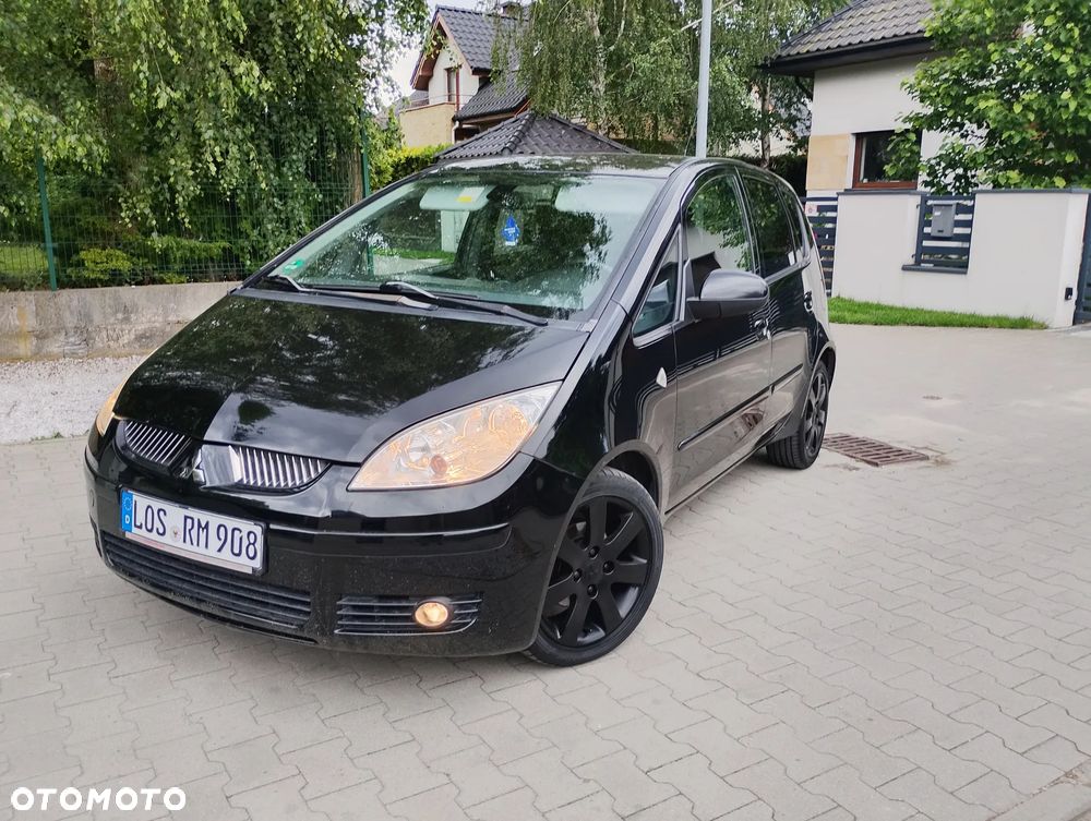 Mitsubishi Colt - 2