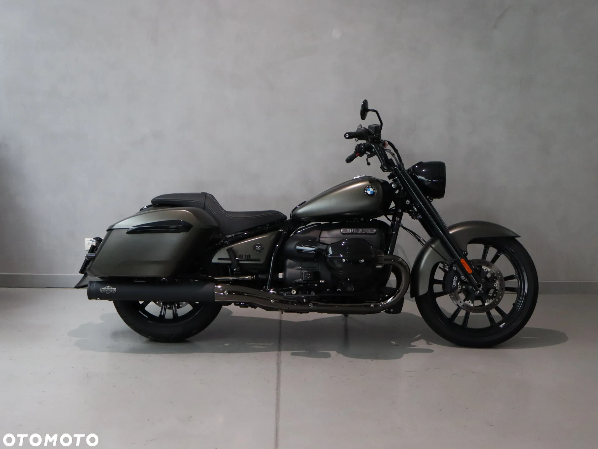 BMW R - 2