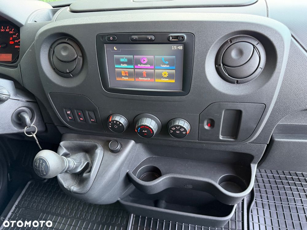 Renault Master III - 24
