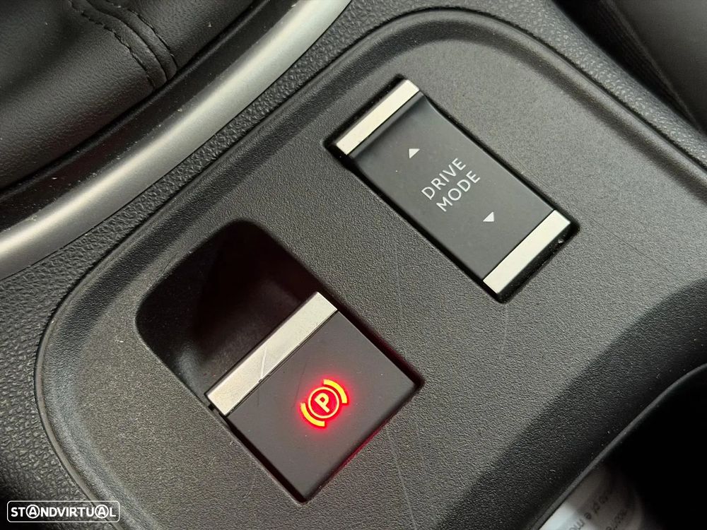 Jeep Avenger 1.2 GSE T3 Altitude - 18