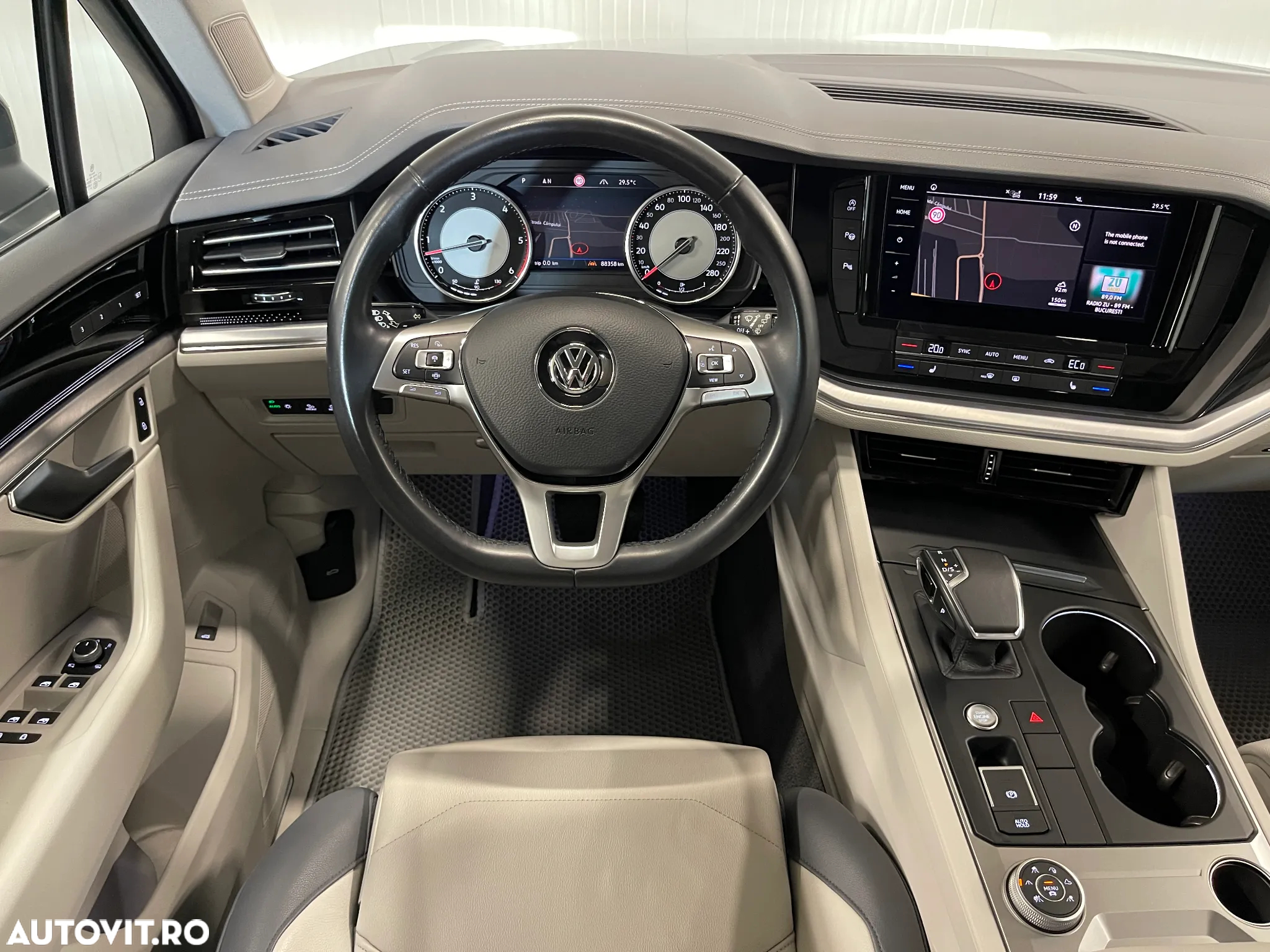 Volkswagen Touareg V6 TDI Elegance - 6