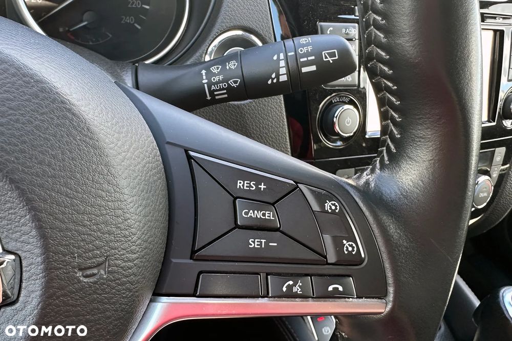 Nissan Qashqai 1.6 dCi Xtronic TEKNA+ - 25