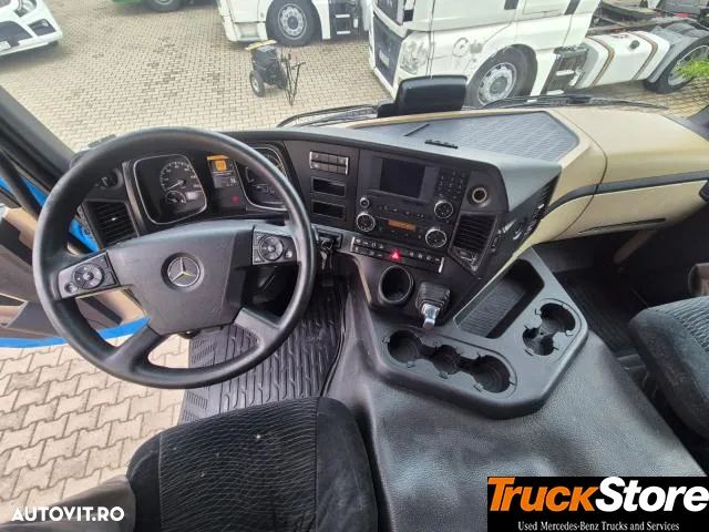 Mercedes-Benz 1843 - 8