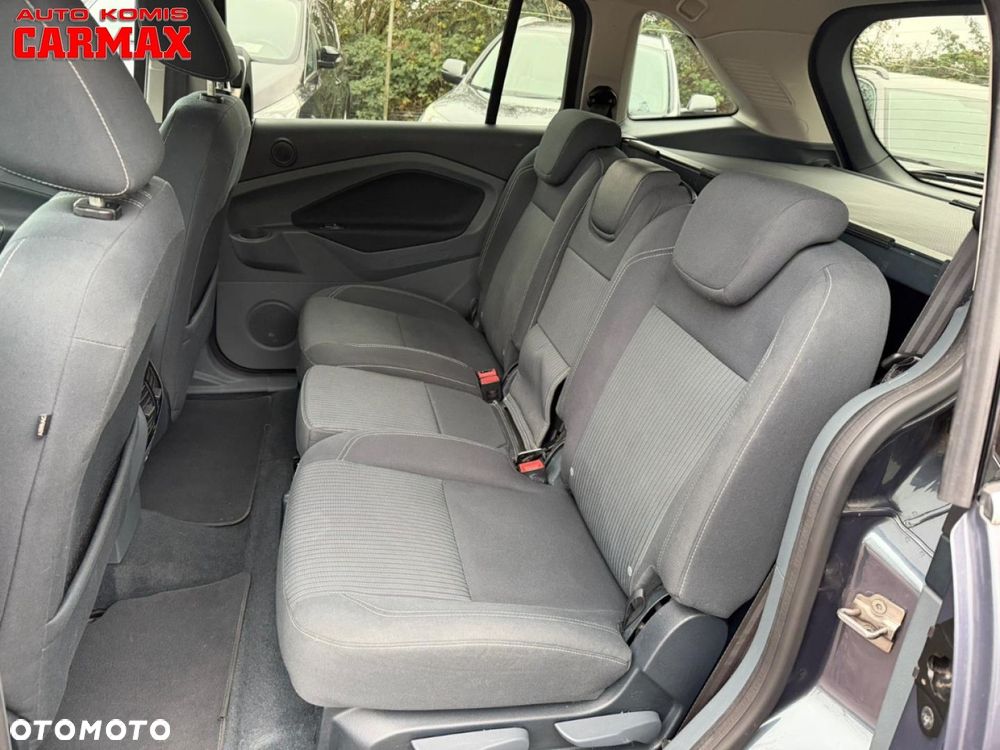 Ford Grand C-MAX - 12