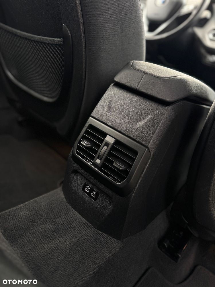 BMW Seria 1 118i Sport Line - 36