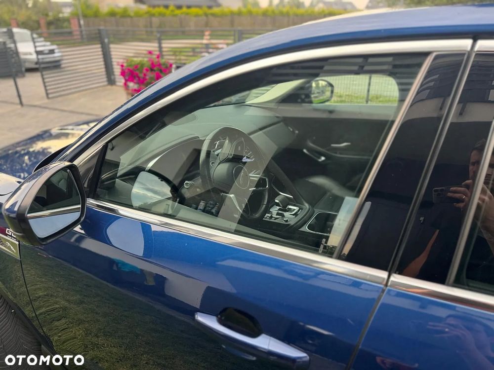 Jaguar E-Pace 1.5 P160 mHEV - 19