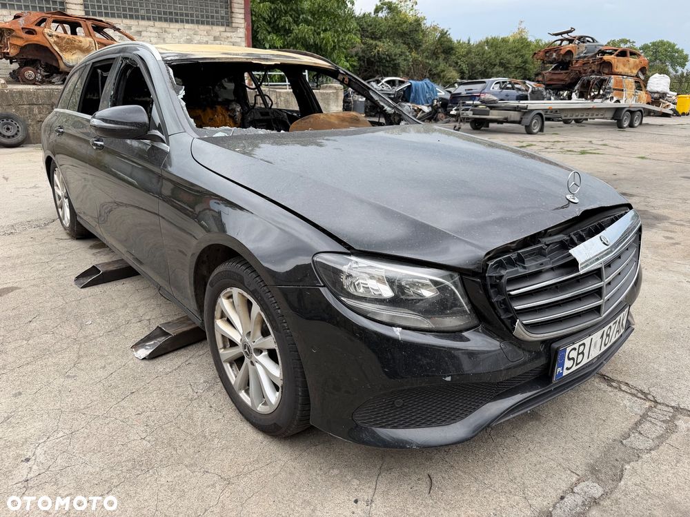 Mercedes-Benz Klasa E 220 d 9G-TRONIC - 3