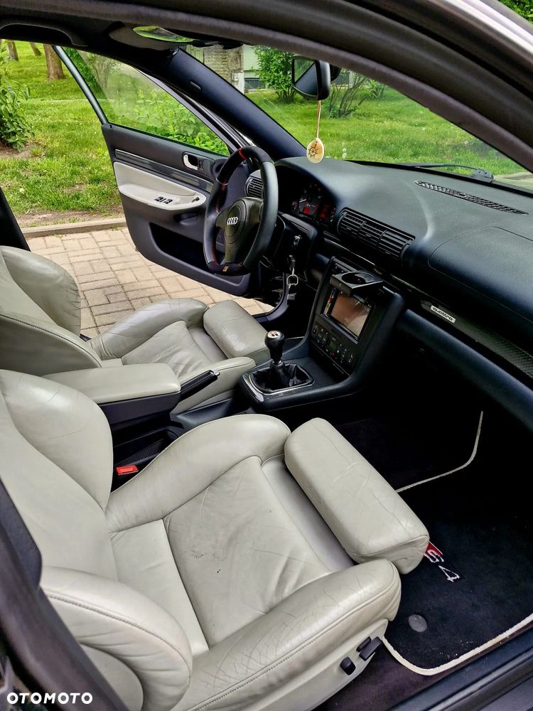 Audi S4 Avant 2.7 Quattro - 9