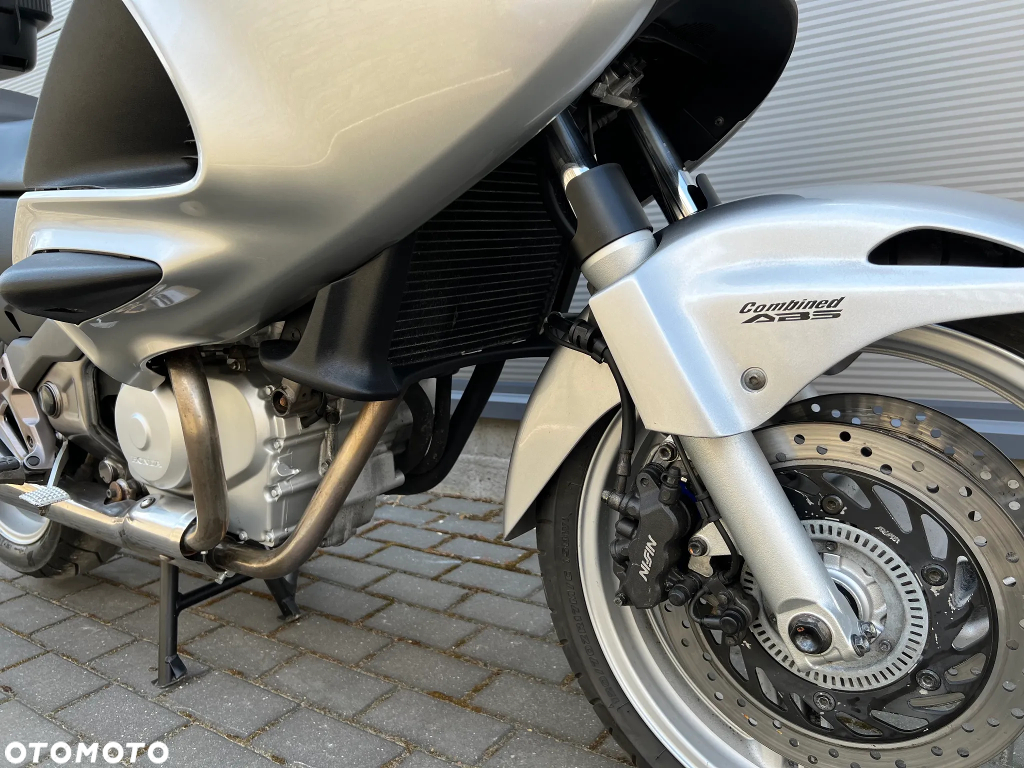 Honda NTV - 12