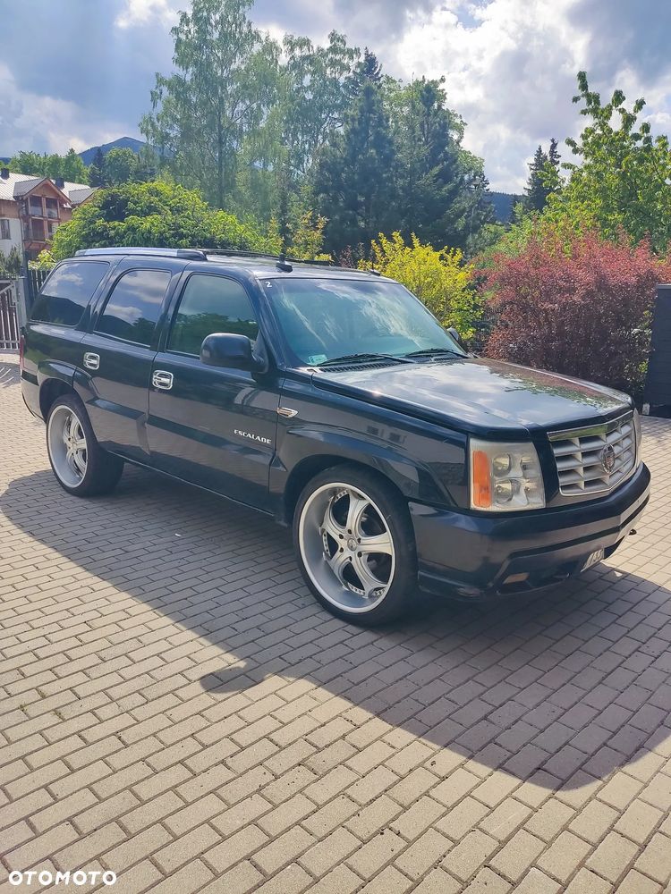 Cadillac Escalade - 10