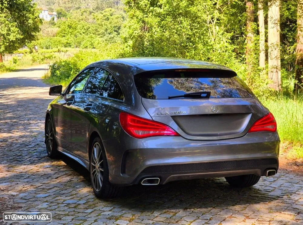 Mercedes-Benz 200 - 18
