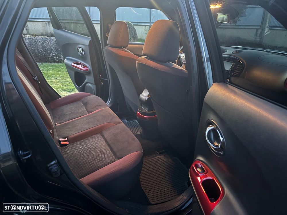 Nissan Juke 1.5 dCi N-Connecta P.Ext.1 Detroit Red - 11