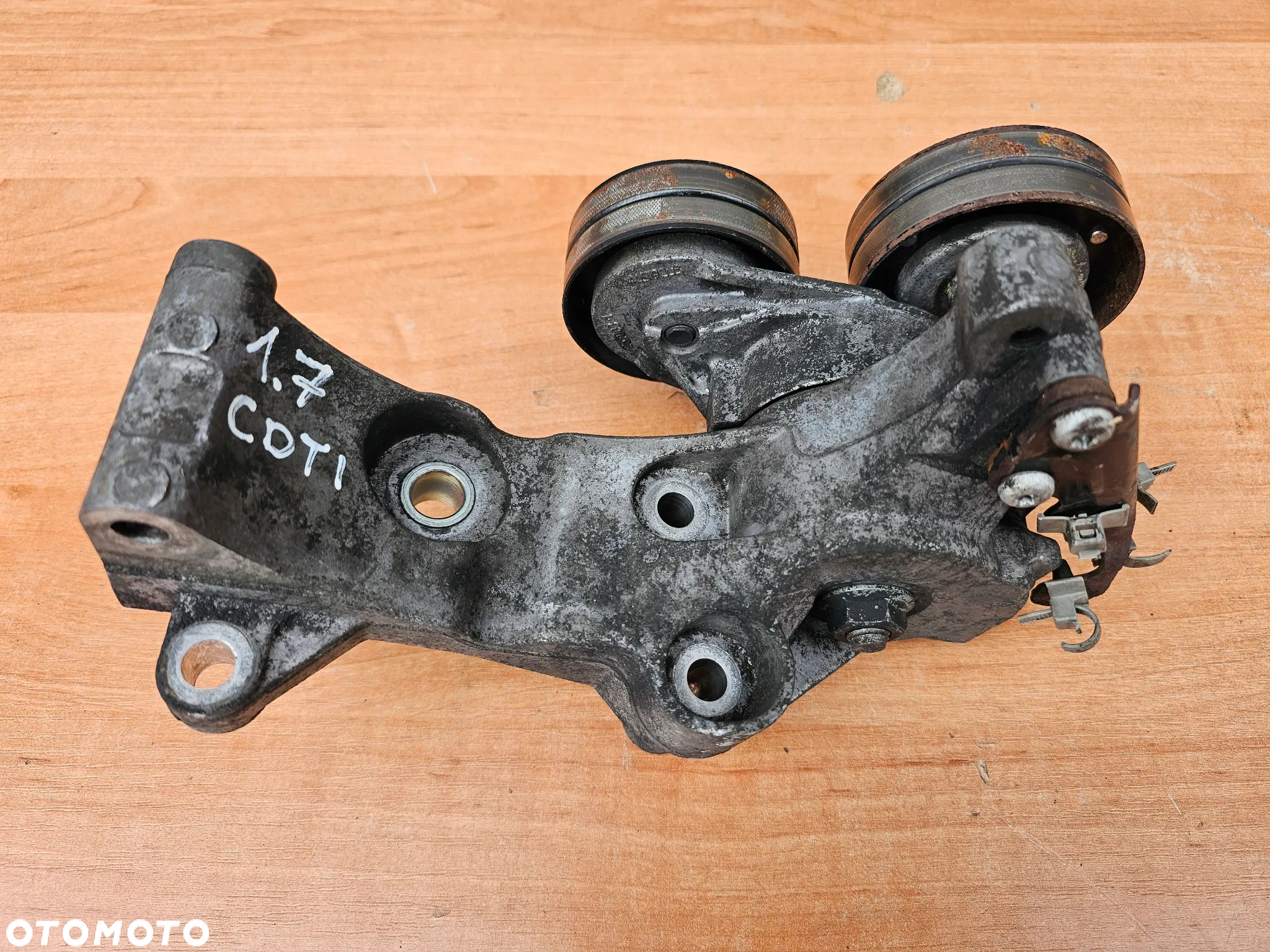 ŁAPA WSPORNIK ALTERNATORA NAPINACZ PASKA OPEL MERIVA A 1.7 CDTI 897364343 - 4