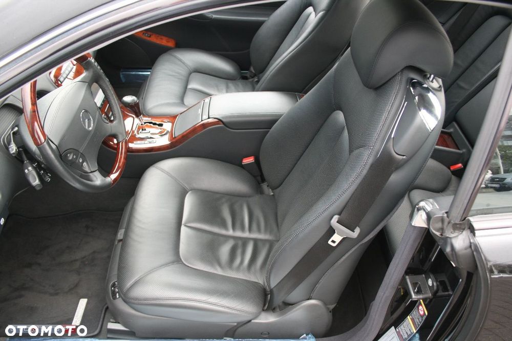 Mercedes-Benz CL - 17
