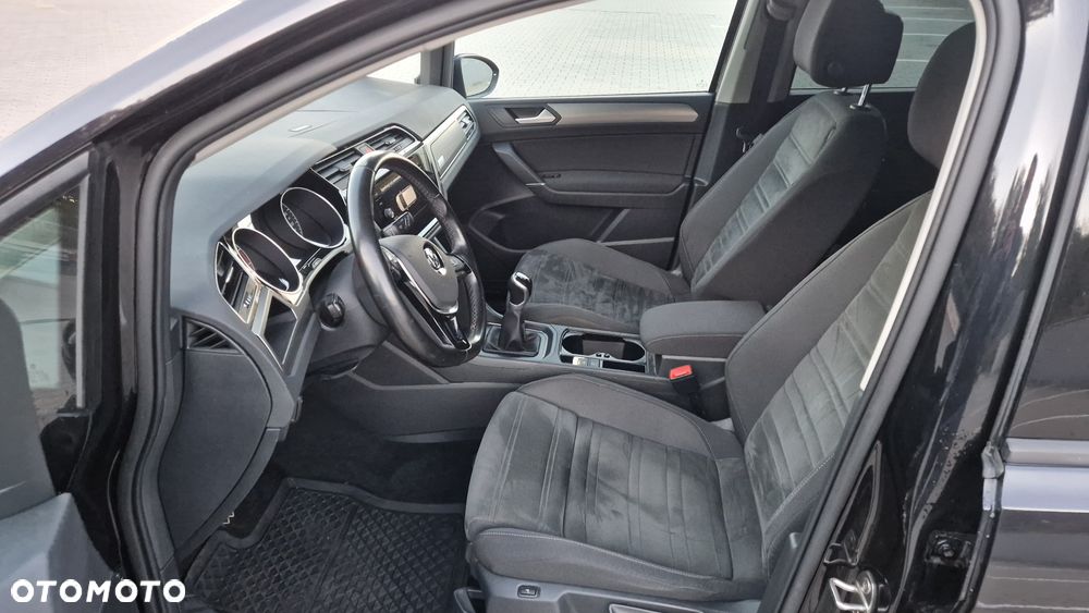 Volkswagen Touran 1.5 TSI ACT OPF Highline - 15