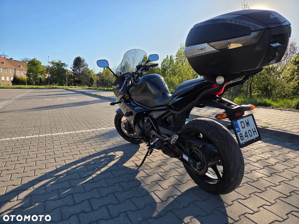 Yamaha XJ - 6