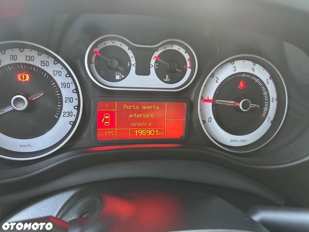 Fiat 500L 1.6 Multijet Pop Star S&S - 19